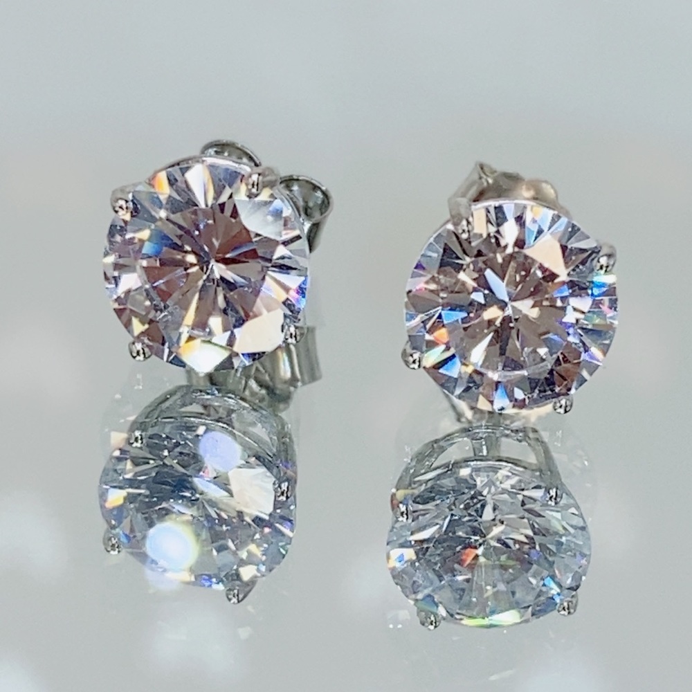 14k white gold diamond stud earrings round cut D VSS1 over - Picture 3 of 11